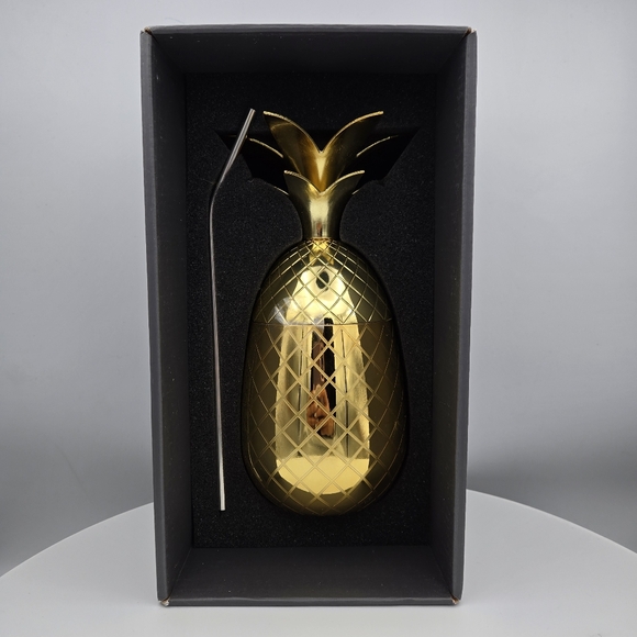 Gold Finish Pineapple Tumbler Cocktail Cup with Straw 17oz - Picture 7 of 10